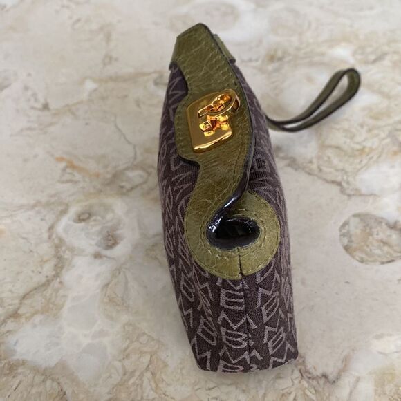 Melie Bianco Small Wristlet Change Purse Wallet - Picture 4 of 8